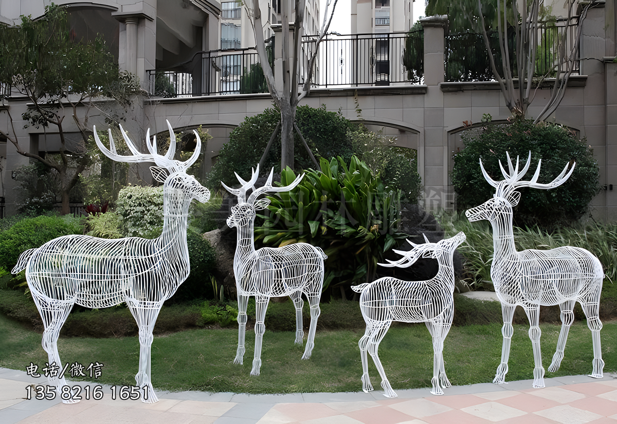 不銹鋼網(wǎng)格編織鏤空鹿雕塑