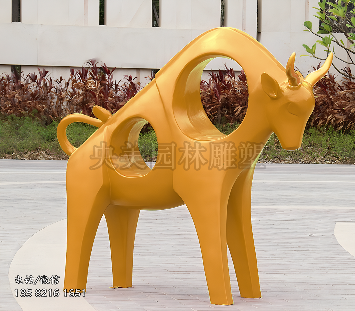 不銹鋼鏤空創(chuàng)意抽象牛雕塑