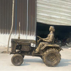 開拖拉機(jī)雕塑 人物玻璃鋼材質(zhì) 拖拉機(jī)鐵藝材質(zhì)